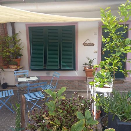 "La Casita", 2 Floors Apartment, Private Parking 1 Car Or 2 Bikes, Air-Cond And Terrace Livorno Ngoại thất bức ảnh