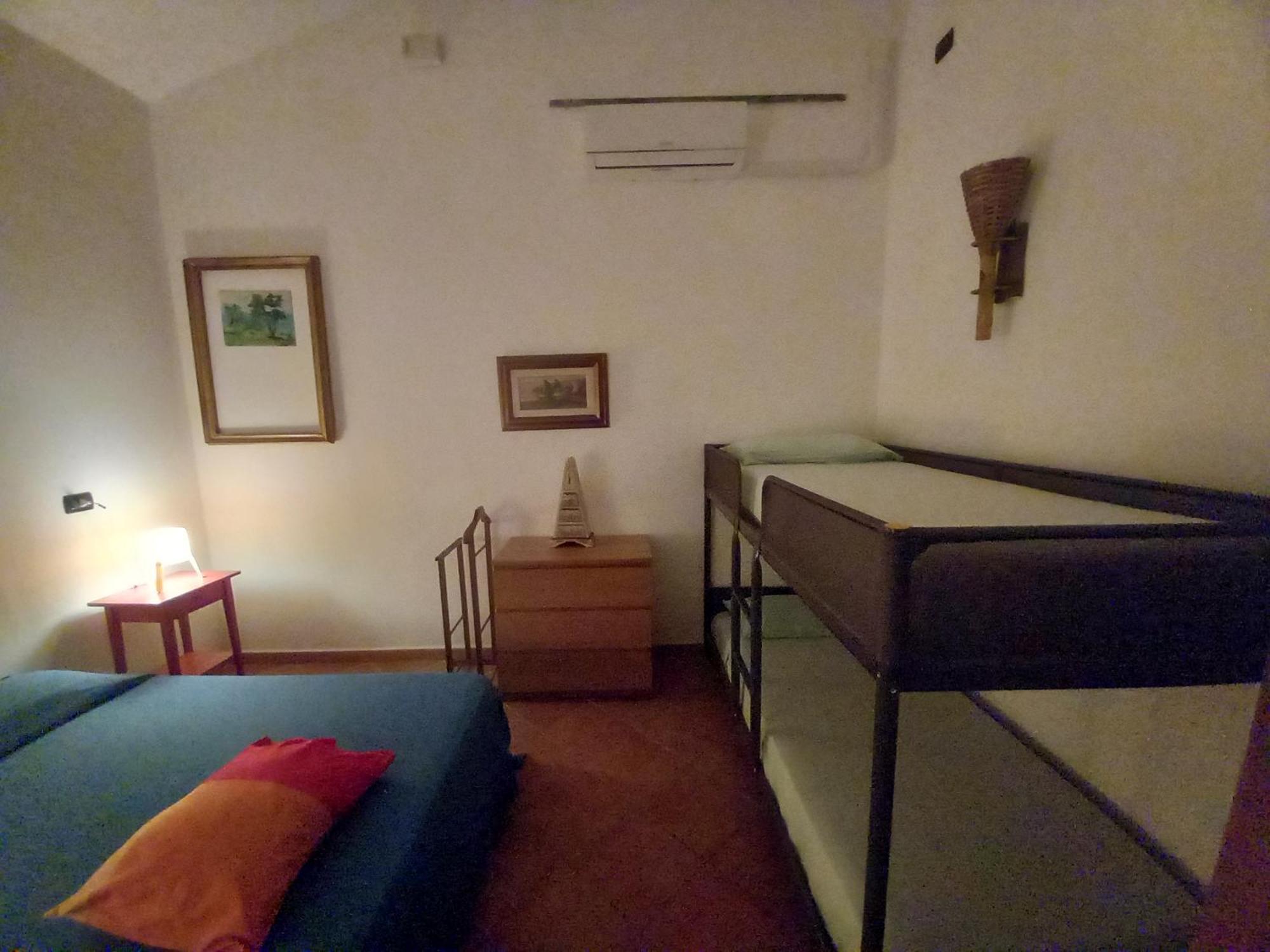 "La Casita", 2 Floors Apartment, Private Parking 1 Car Or 2 Bikes, Air-Cond And Terrace Livorno Ngoại thất bức ảnh