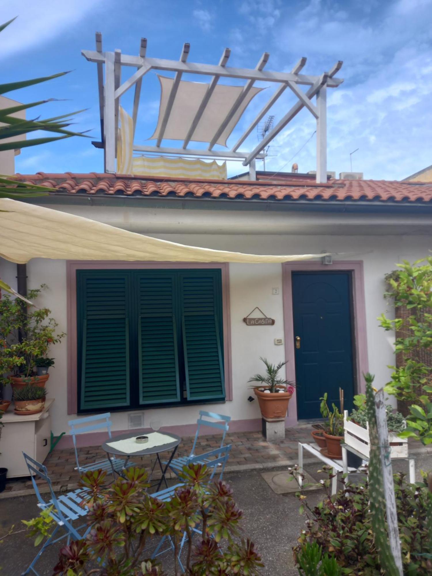 "La Casita", 2 Floors Apartment, Private Parking 1 Car Or 2 Bikes, Air-Cond And Terrace Livorno Ngoại thất bức ảnh